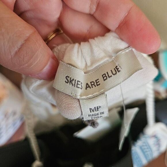 NWT Skies Are Blue Stitch Fix Nutria Top - Picture 9 of 12